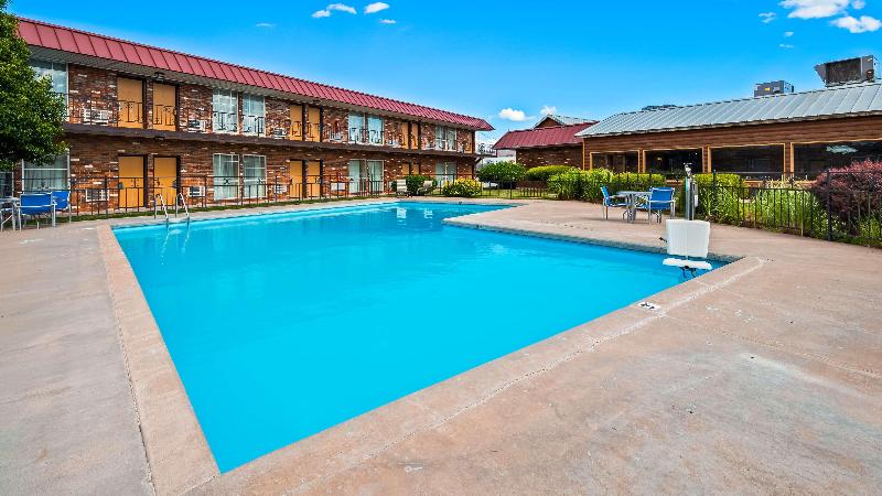 هتل Rodeway Inn