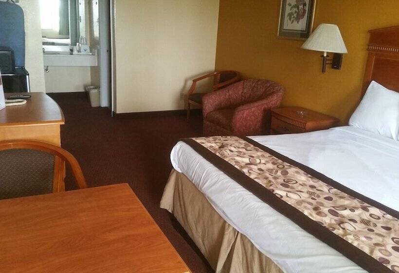 هتل Americas Best Value Inn At&t Center