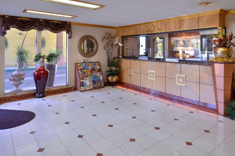 בית מלון כפרי Americas Best Value Inn & Suites Fontana