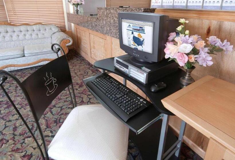 ホテル Americas Best Value Inn & Suites Macon At Sunset Dr
