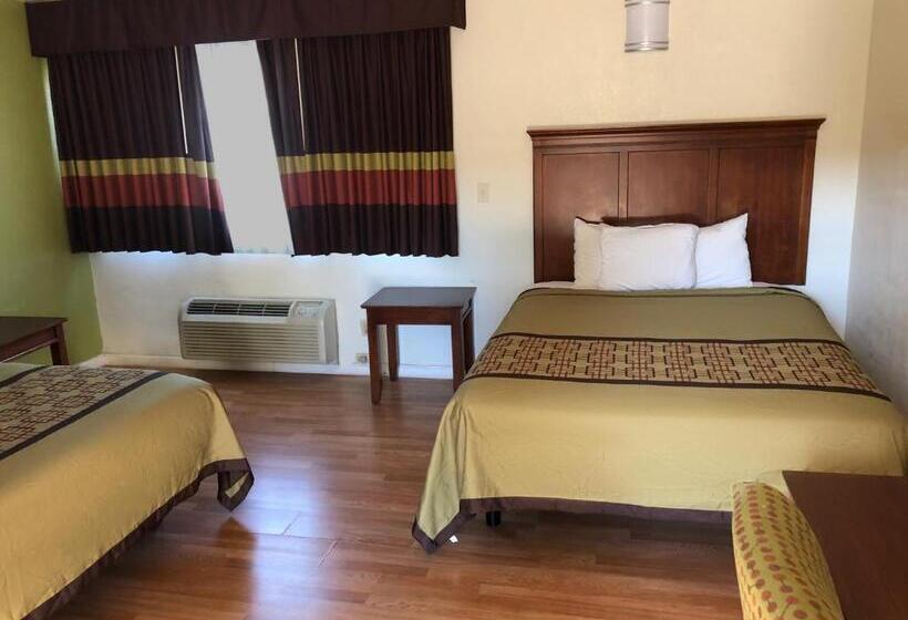 호텔 Americas Best Value Inn Visalia