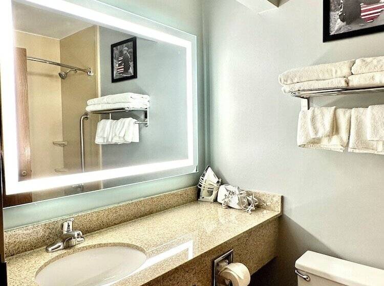 فندق Americinn By Wyndham Marshfield