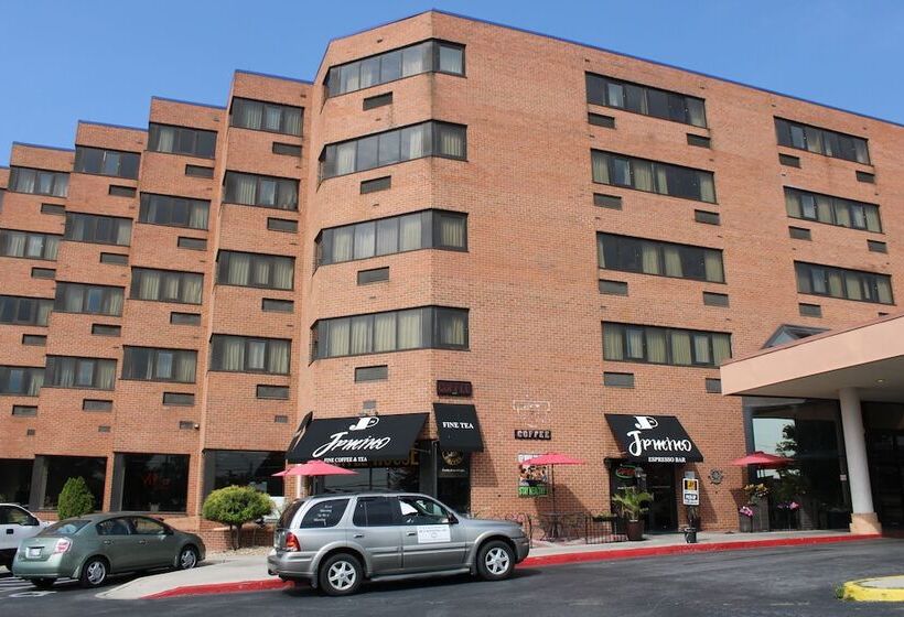 هتل Apm Inn And Suites