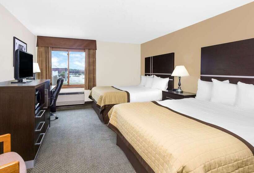 Отель Baymont By Wyndham Green Bay