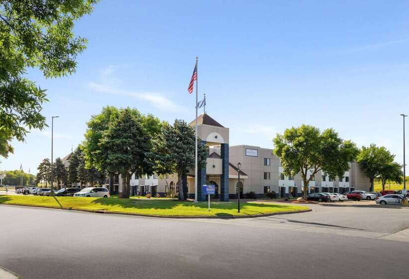 هتل Baymont By Wyndham Shakopee