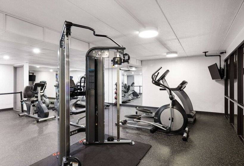 هتل Baymont By Wyndham Shakopee