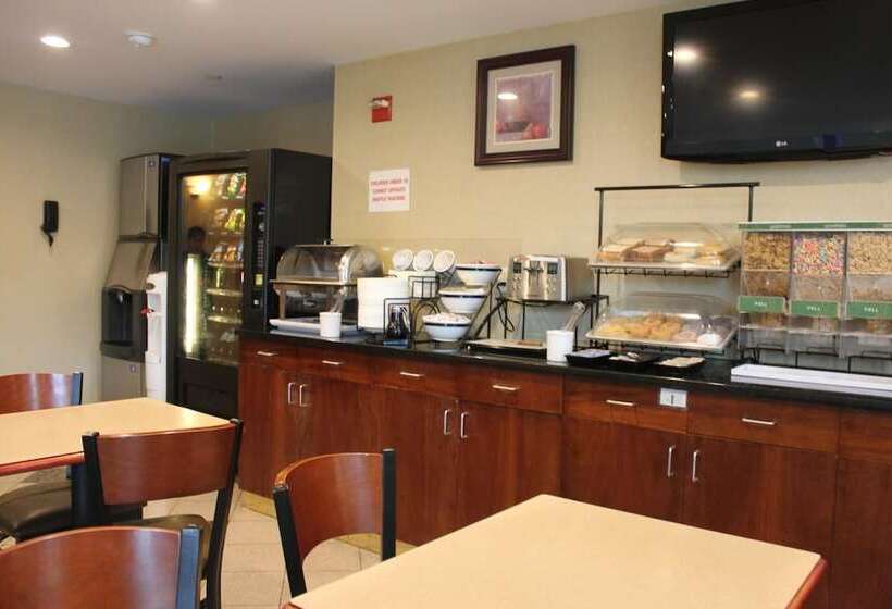 هتل Bellerose Inn
