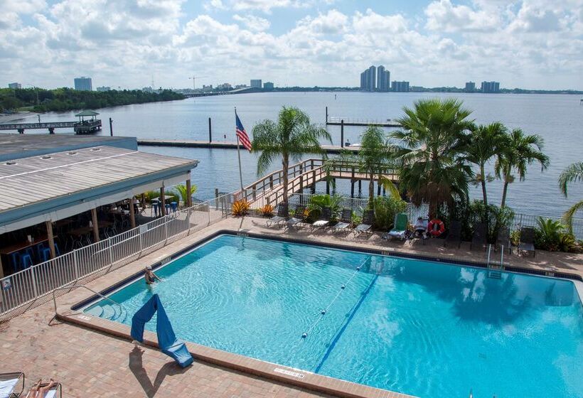 בית מלון כפרי Best Western Fort Myers Waterfront