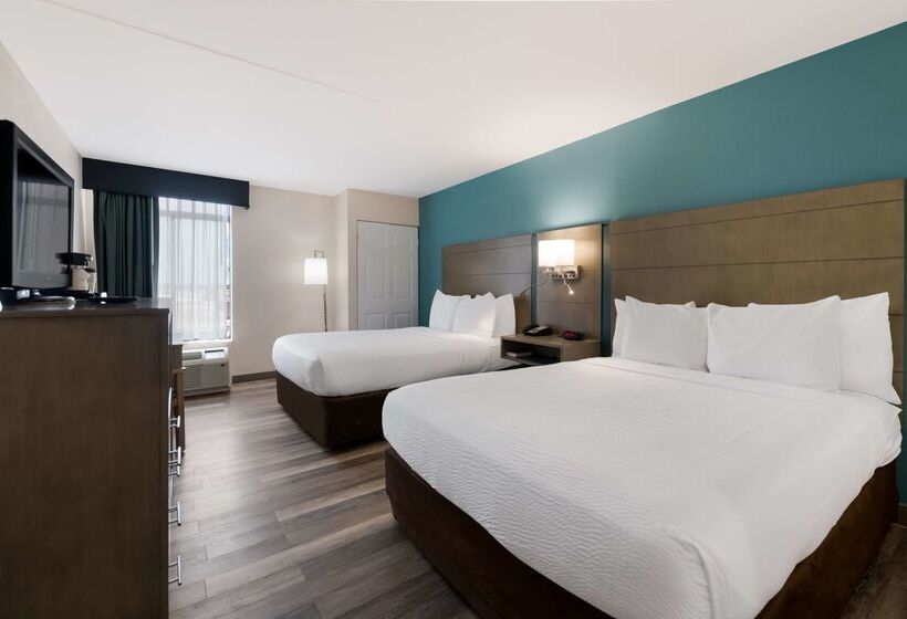 هتل Best Western Hampton Coliseum Inn