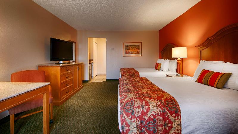 فندق Best Western Plus A Wayfarer S Inn & Suites