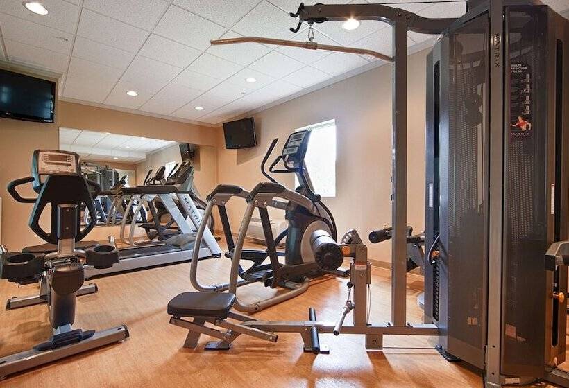 ホテル Best Western Plus Revere Inn & Suites