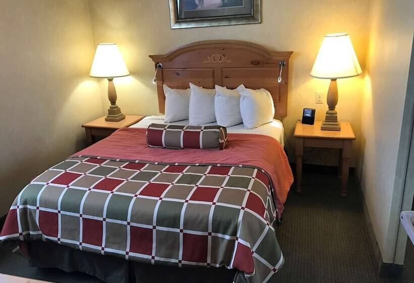 ホテル Best Western Plus Revere Inn & Suites