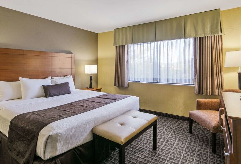 هتل Best Western Plus Scottsdale Thunderbird Suites
