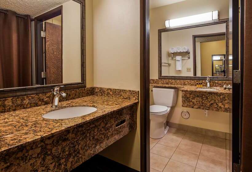 Отель Best Western Plus Tree House