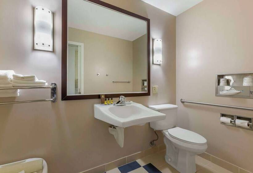هتل Best Western Plus University Inn