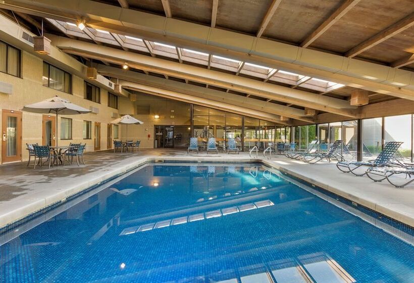 هتل Best Western Plus University Inn