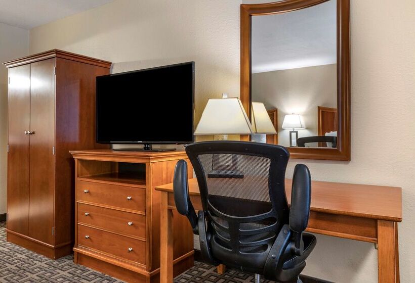 Отель Best Western Swiss Clock Inn
