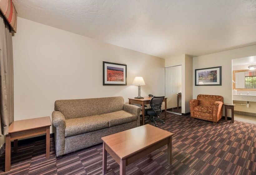 Hotel Best Western Town & Country Inn