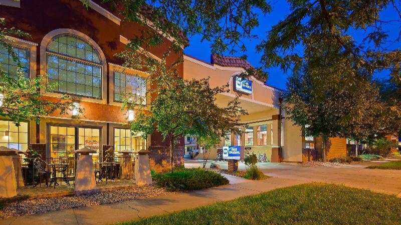 هتل Best Western University Inn