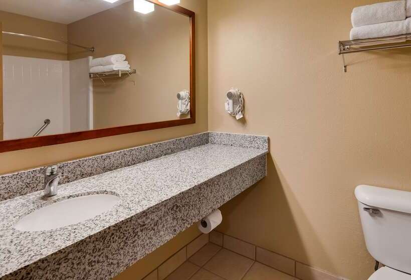 هتل Best Western West Hills Inn