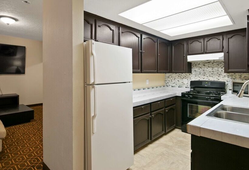 هتل Best Western Westminster Inn