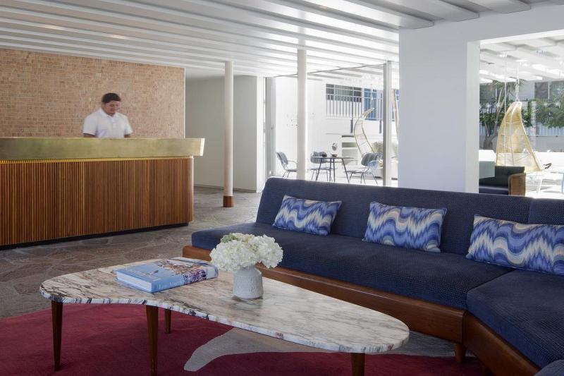 هتل Beverly Laurel