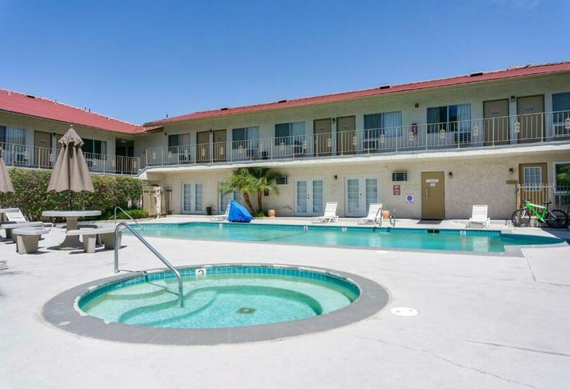 هتل California Suites