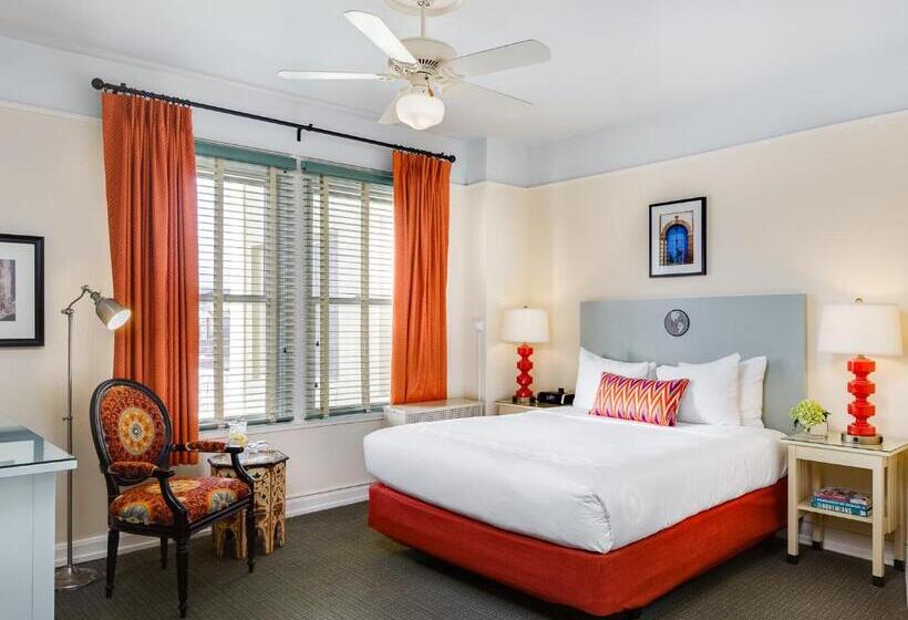 Found Hotel Carlton, Nob Hill