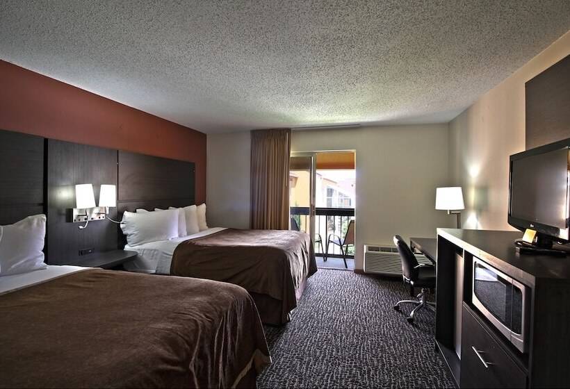 هتل Chicago Club Inn & Suite