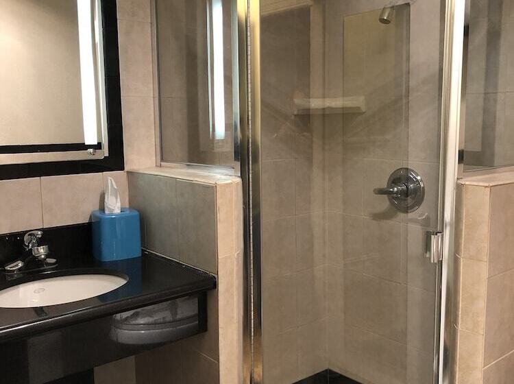 فندق City Center Inn And Suites