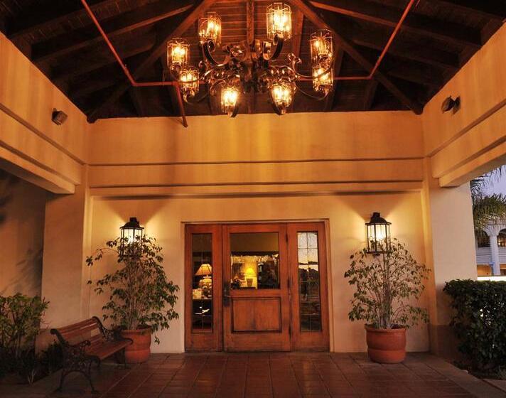 هتل Clocktower Inn Ventura