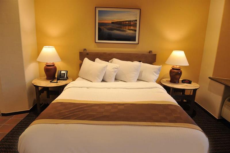 هتل Clocktower Inn Ventura