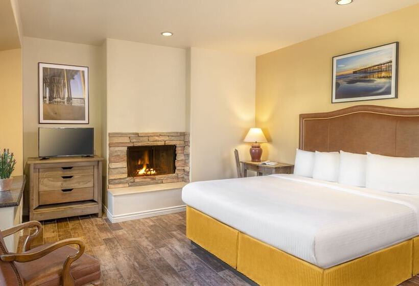 هتل Clocktower Inn Ventura