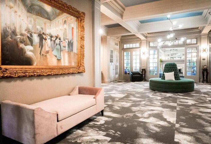 Columbia Gorge Hotel & Spa