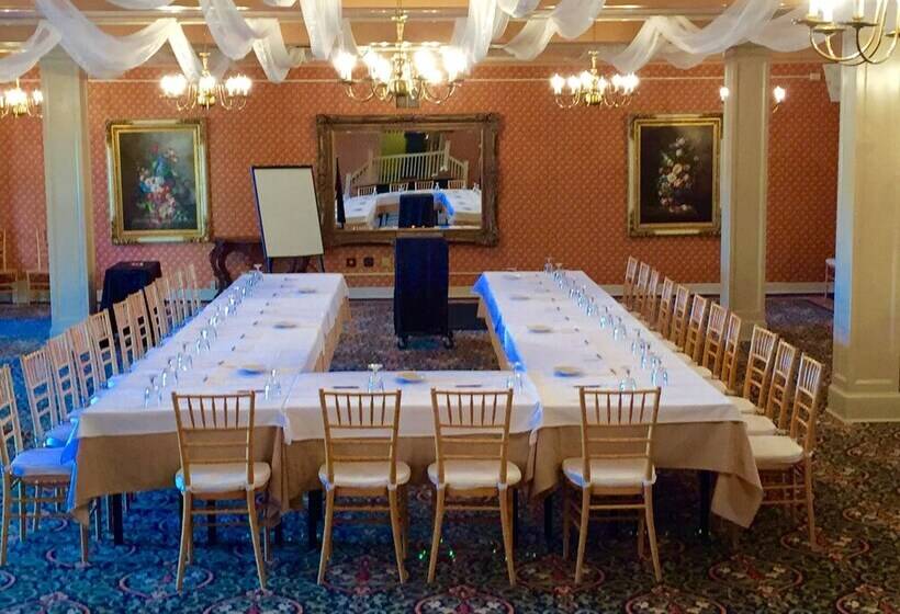 Columbia Gorge Hotel & Spa