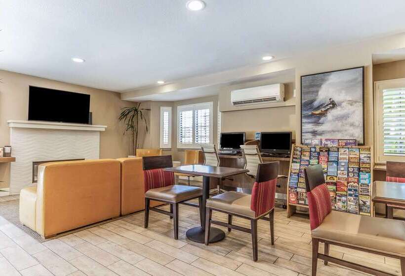 هتل Comfort Inn