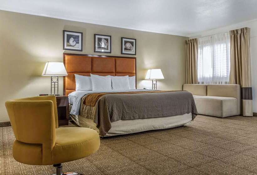 هتل Comfort Inn