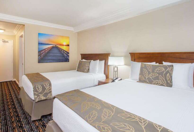 Days Inn By Wyndham San Diego Hotel Circle
