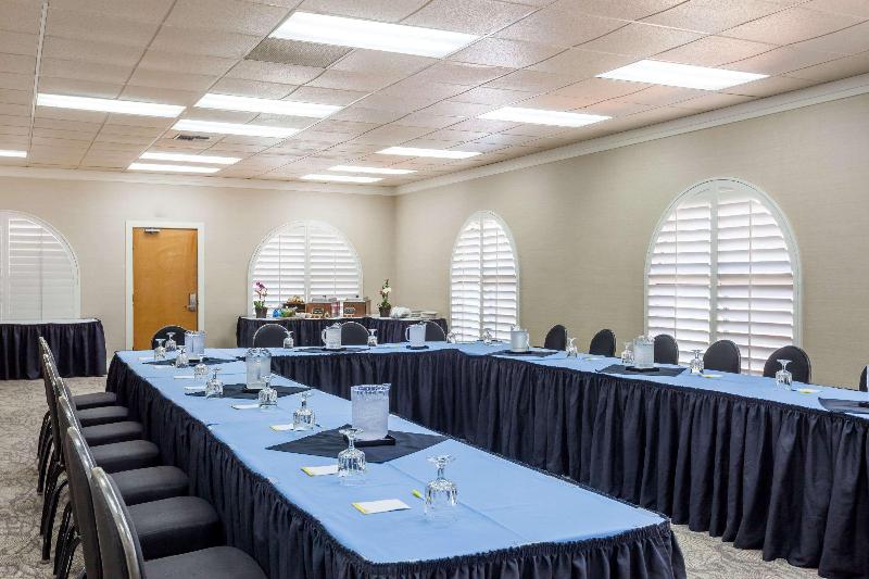 Days Inn By Wyndham San Diego Hotel Circle