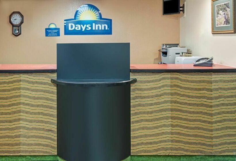 Hotel Days Inn By Wyndham Branford New Haven Conference Center