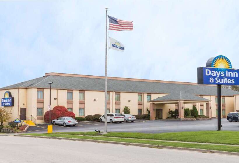 Hotel Days Inn & Suites By Wyndham Bloomington/normal Il