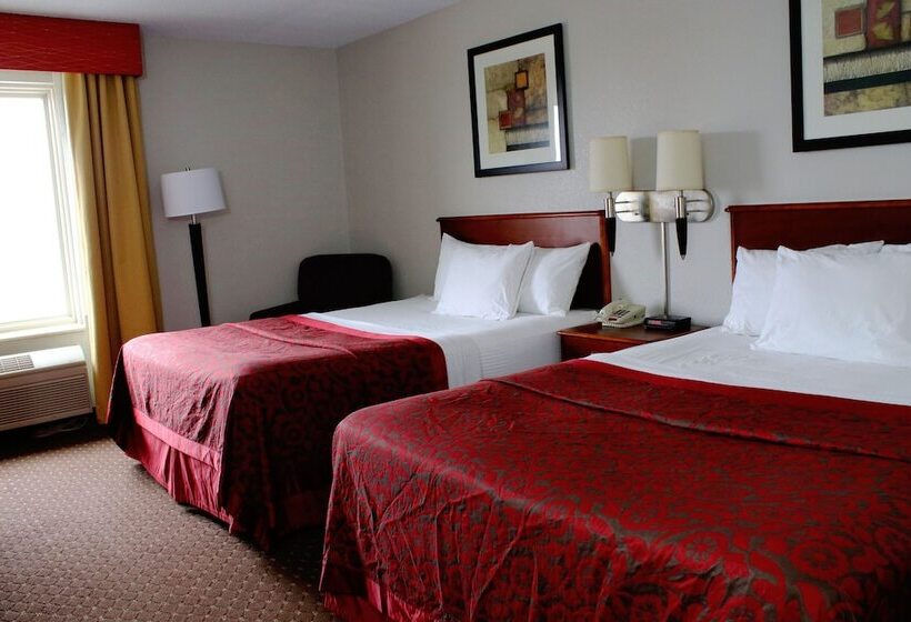هتل Days Inn & Suites By Wyndham Bloomington/normal Il