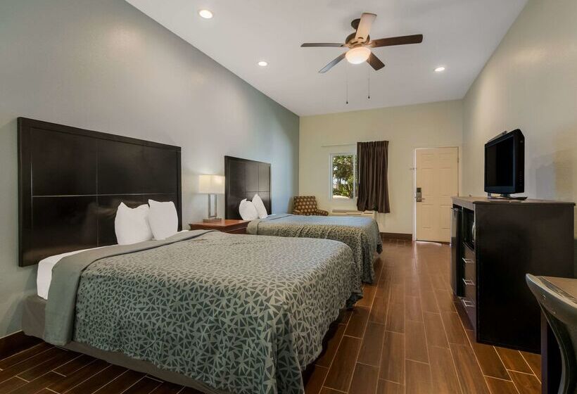 هتل Econo Lodge Inn & Suites Fulton  Rockport