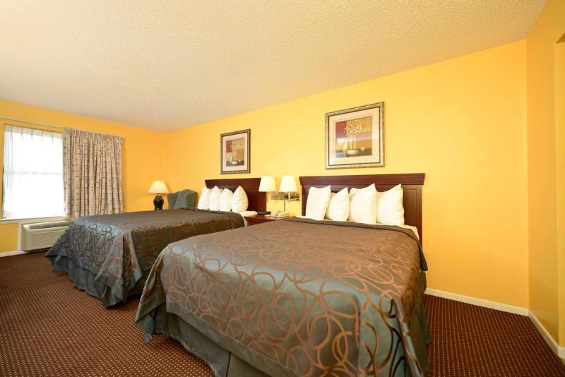 هتل Econo Lodge Inn & Suites Fulton  Rockport