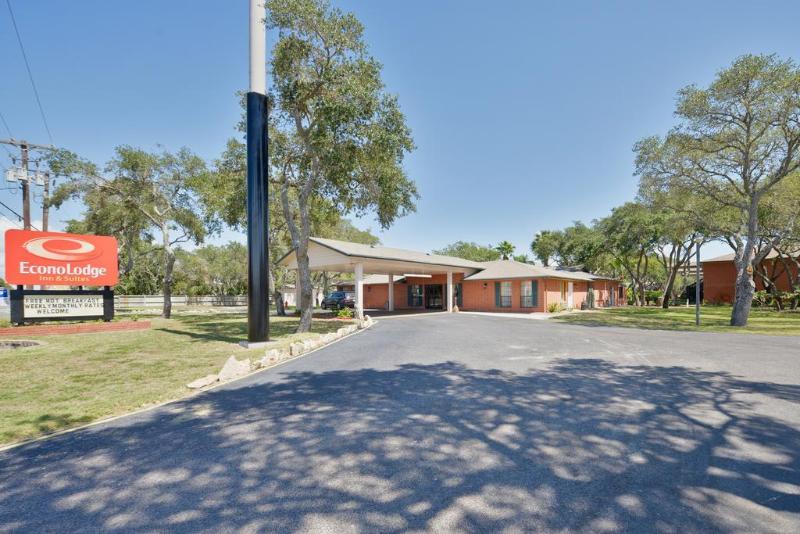 هتل Econo Lodge Inn & Suites Fulton  Rockport