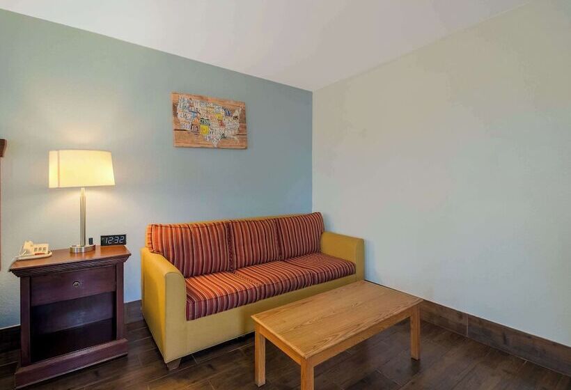 هتل Econo Lodge Inn & Suites Fulton  Rockport