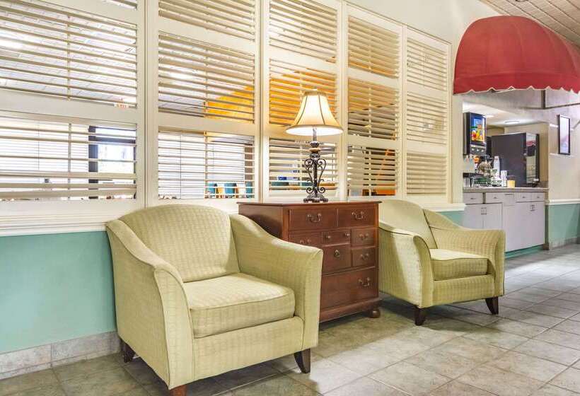 酒店 Red Roof Inn Sanford