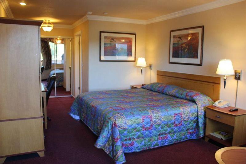 هتل Signature Inn San Jose