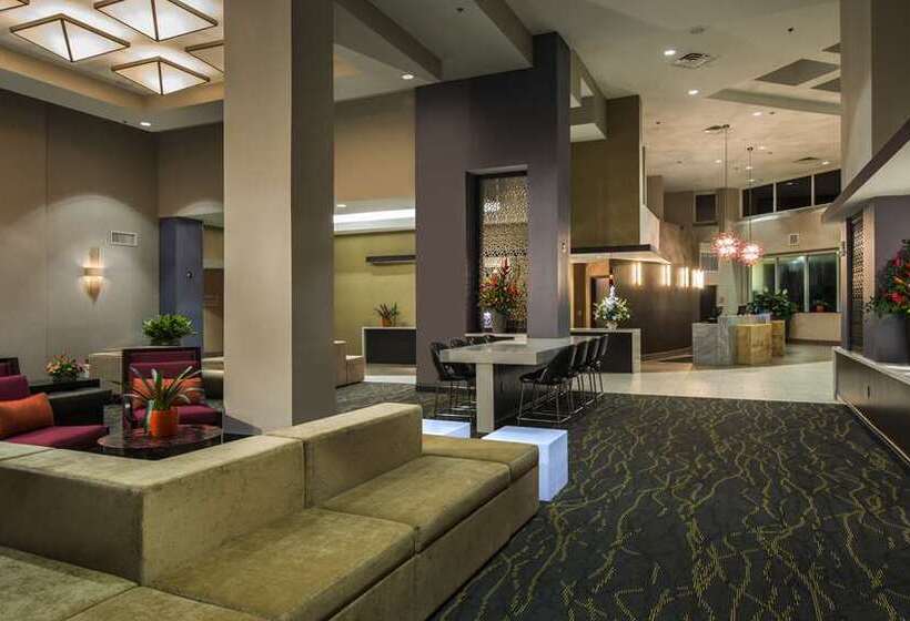 בית מלון כפרי Hilton Cocoa Beach Oceanfront