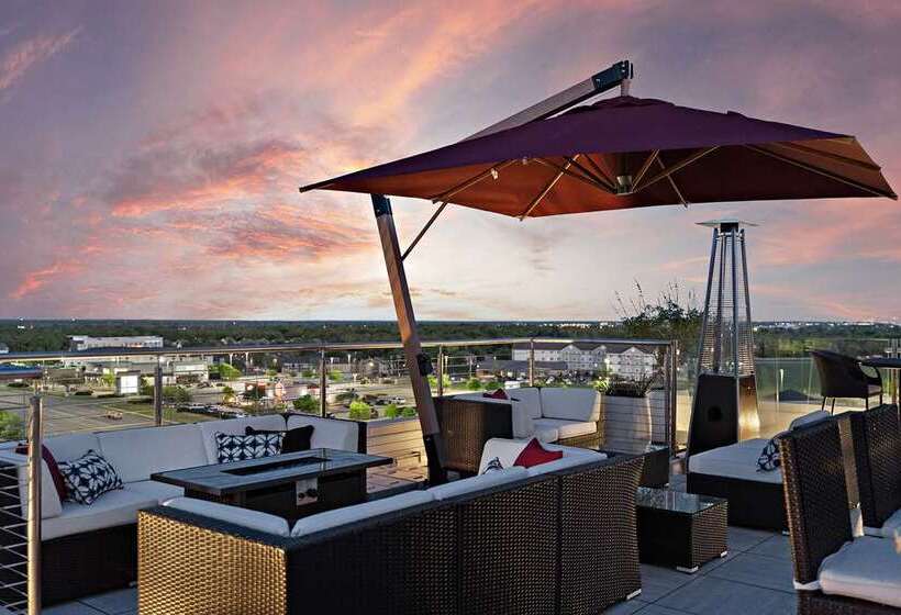 هتل Hilton College Station & Conference Center